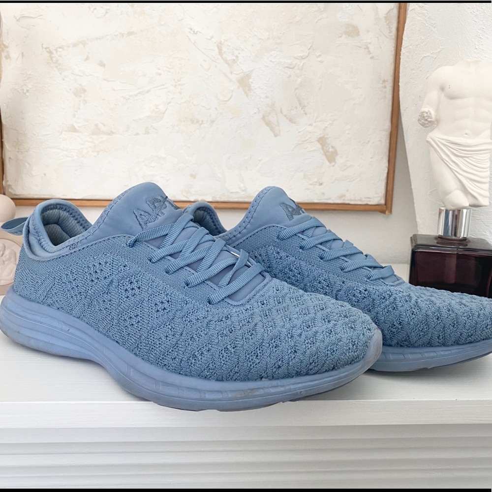 APL Techloom Phantom Sneakers Size 8.5